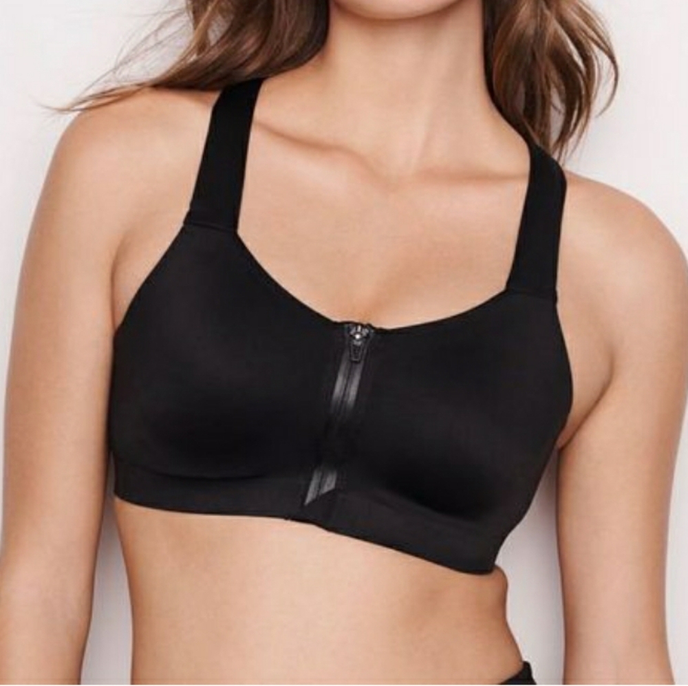 VS Incredible Knockout Sports Bra Black